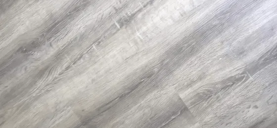 Instalación de suelo laminado Essenz en Esplugues de Llobregat